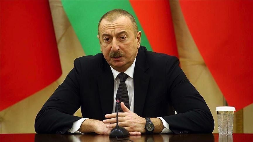 Aliyev: Ata që duan armëpushim i dërgojnë armë Armenisë