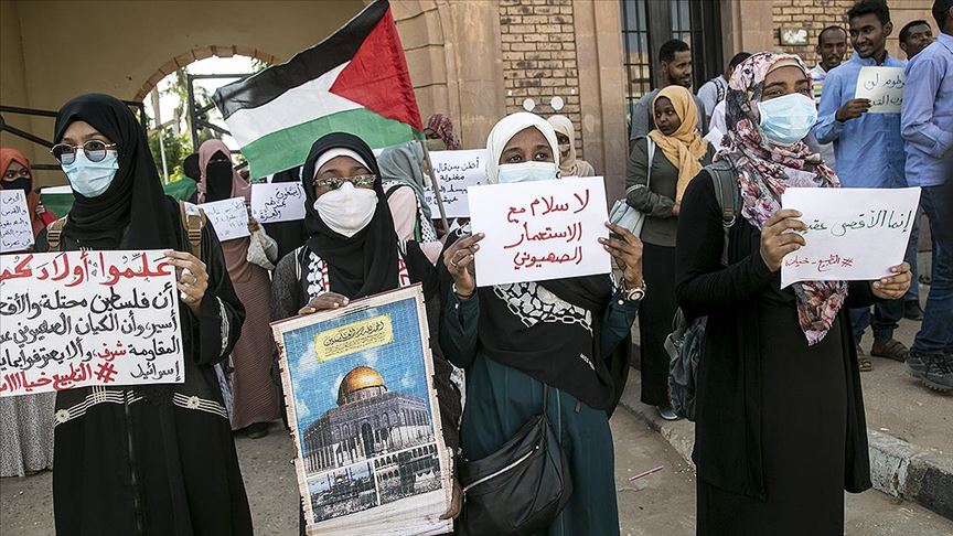 Sudan'da İsrail ile normalleşme protesto edildi 