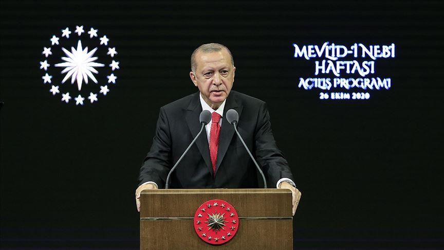 اردوغان خطاب به مردم ترکیه: به هیچ وجه کالاهای ساخت فرانسه را نخرید