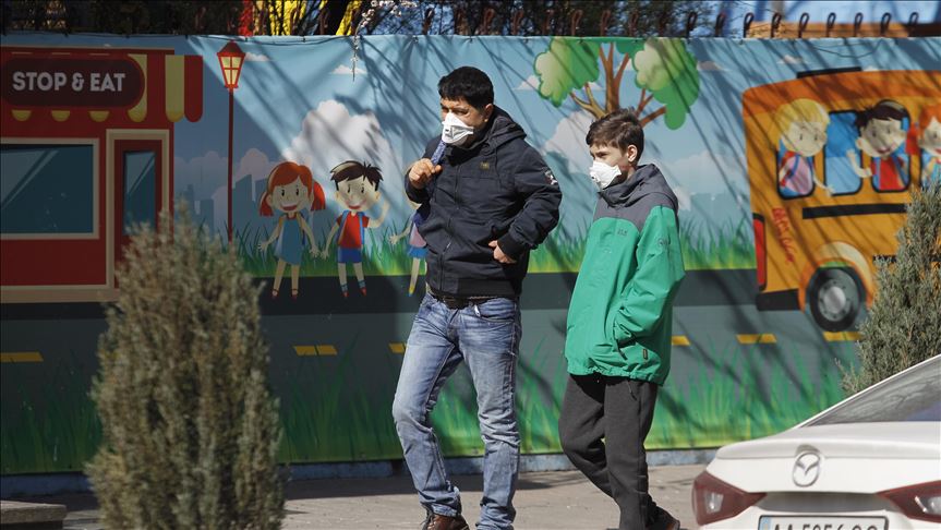 В Украине за сутки COVİD-19 заразились свыше 5 тыс. человек