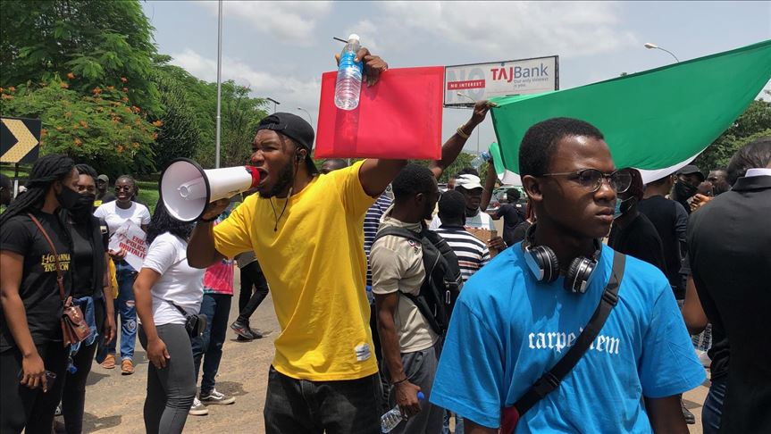Nigeria probes killing of peaceful protesters