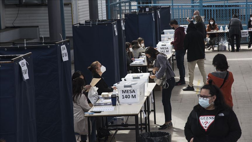 Chile votes overwhelmingly to draft new constitution