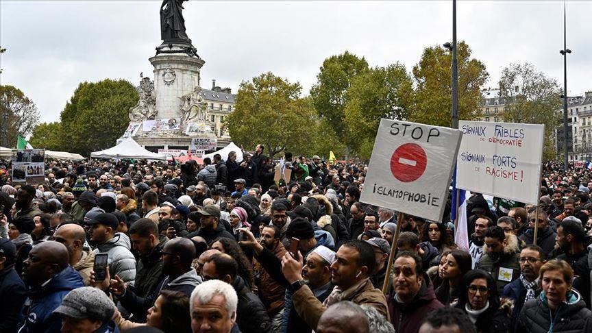 Bota islame njëzëri dënon sulmet ndaj Islamit dhe Profetit Muhamed në Francë