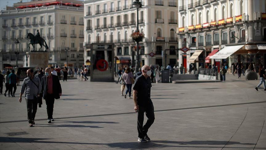 Spain: Doctors strike as 267 more dead from COVID-19