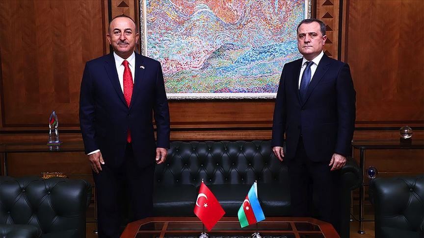 Чавушоглу телефонски разговараше со својот азербејџански колега Бајрамов