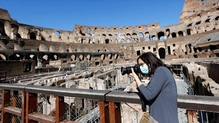 Italy's daily virus cases hit new record high