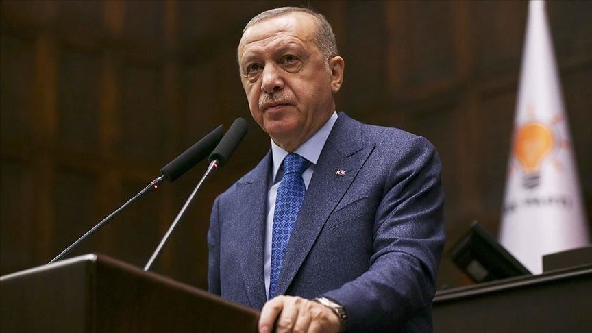 Turquie: Erdogan porte plainte contre Charlie Hebdo  