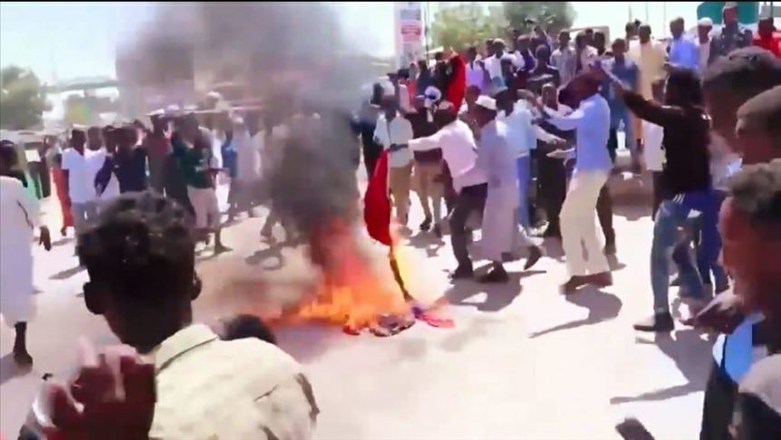 Anti-Macron protests intensify in Mogadishu