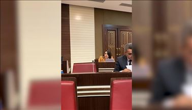 لە دانیشتنی پەرلەمانی کوردستاندا مشتومڕ لە نێوان پەرلەمانتار مژدە مەحمود و سەرۆکی پەرلەمان درووستبوو