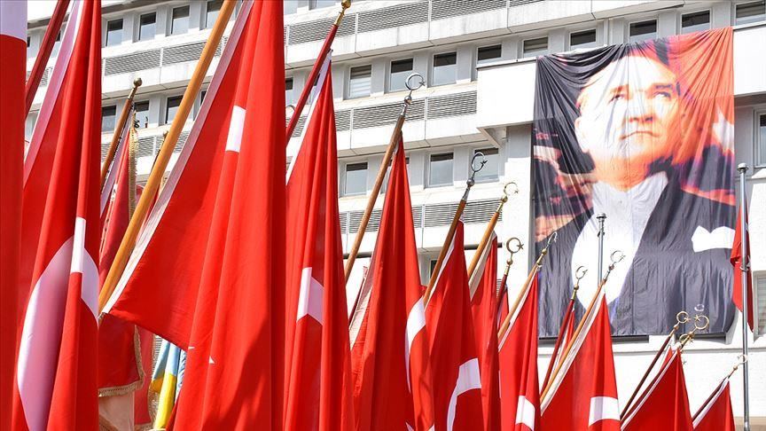 World congratulates Turkey on 97th Republic Day