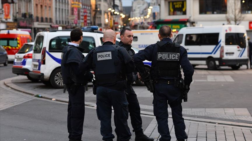 Ataque con cuchillo deja tres personas muertas en Francia