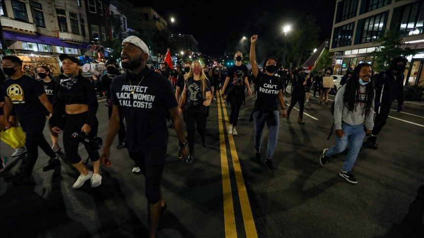 Este es el saldo de los choques entre policías y manifestantes por muerte de afroamericano en EEUU