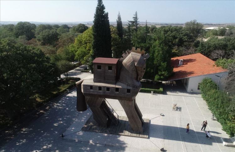 "طروادة".. مدينة تركية تزخر بتراث إنساني ممتد لآلاف السنين (تقرير)