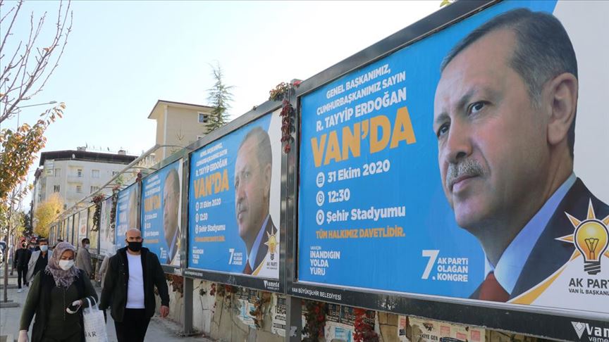 Vanlılar Cumhurbaşkanı Erdoğan'ı heyecanla bekliyor