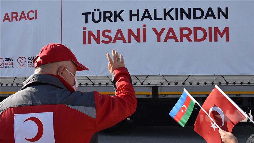 Türk Kızılaydan Azerbaycan'a 11 tır insani yardım