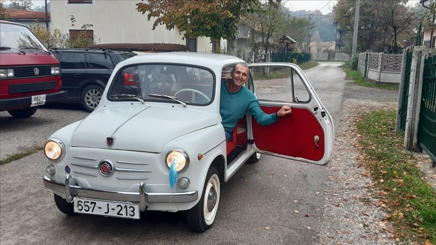 Zaljubljenik u automobile Mirzet Halilović, vozi "Fiću" iz 1961.: U Berlinu osvojio prvu nagradu za restauraciju
