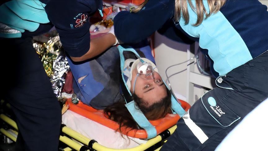 Zemljotres u turskom Izmiru: Nakon duže od devet sati spašene još tri osobe