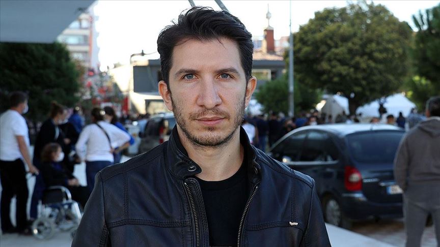 Depremden Son Anda Kurtulan Dis Hekimi Hacarlioglu Kendimi Disariya Attiktan 5 6 Adim Sonra Bina Coktu