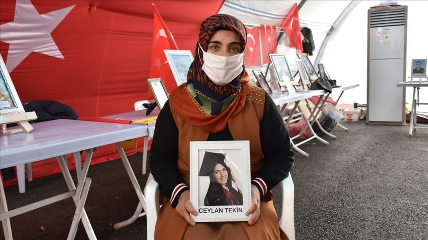 Tearful mother awaits return of PKK-abducted daughter