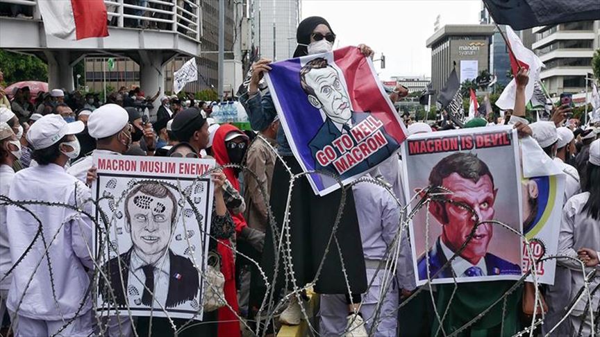 Rally in Indonesia decries Macron's anti-Islam remarks