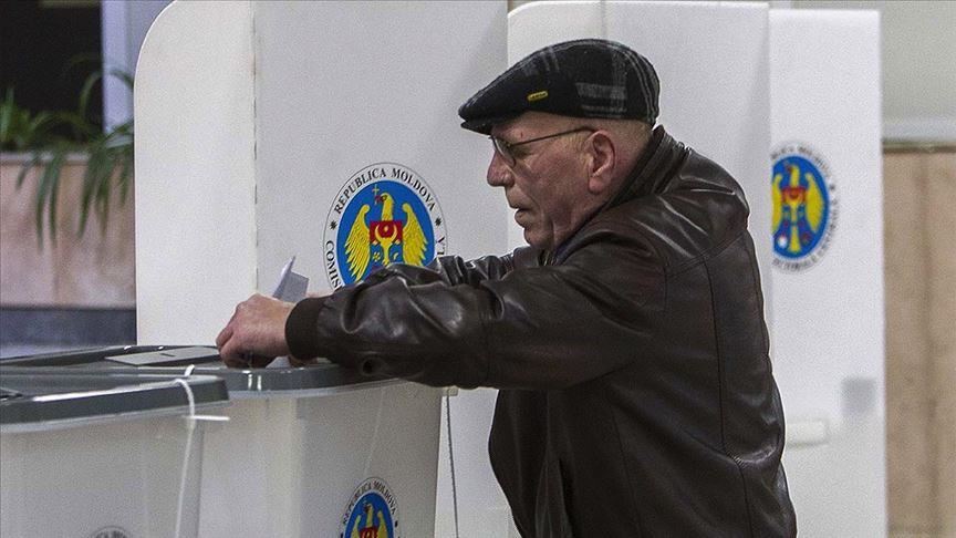 Moldova votes for new president