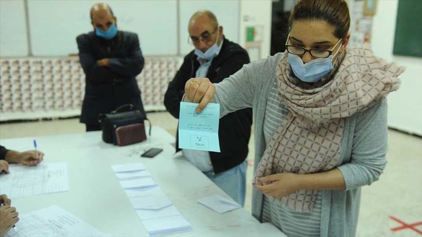 استفتاء الجزائر.. 18.44% نسبة التصويت قبل ساعتين من الإغلاق