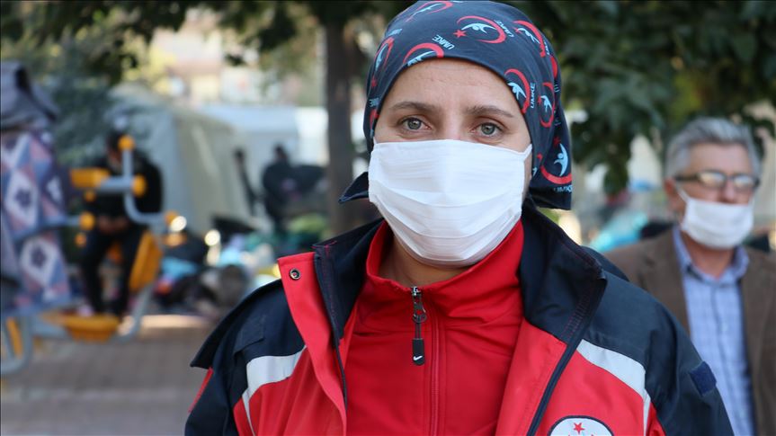 Idil E Yasam Eli Uzatan Umke Personelinin Buruk Sevinci