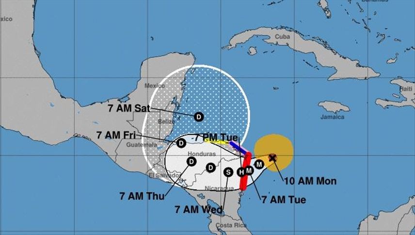 Eta Se Convierte En Huracan De Categoria 1 Y Amenaza Al Caribe Colombiano