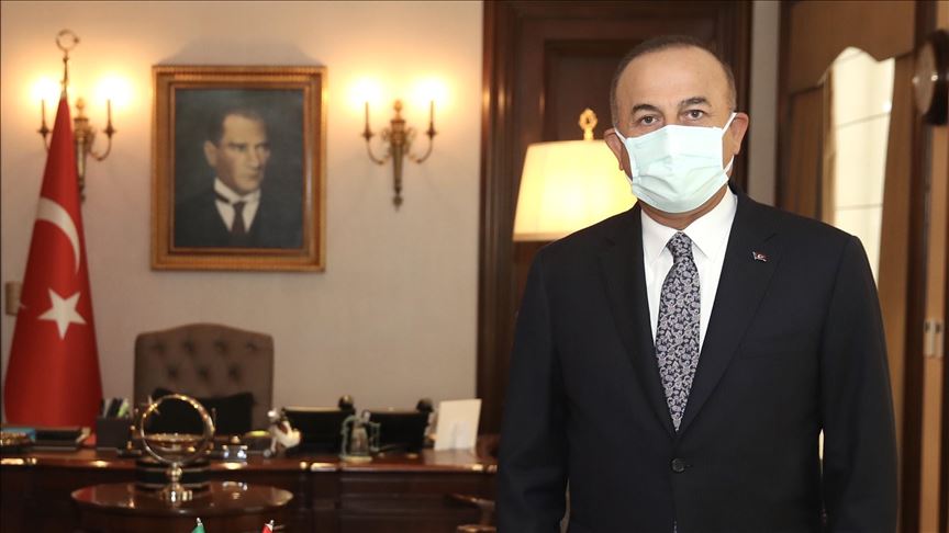 تشاووش أوغلو: علينا مواصلة الكفاح ضد أيديولوجيات تستغل الإسلام 