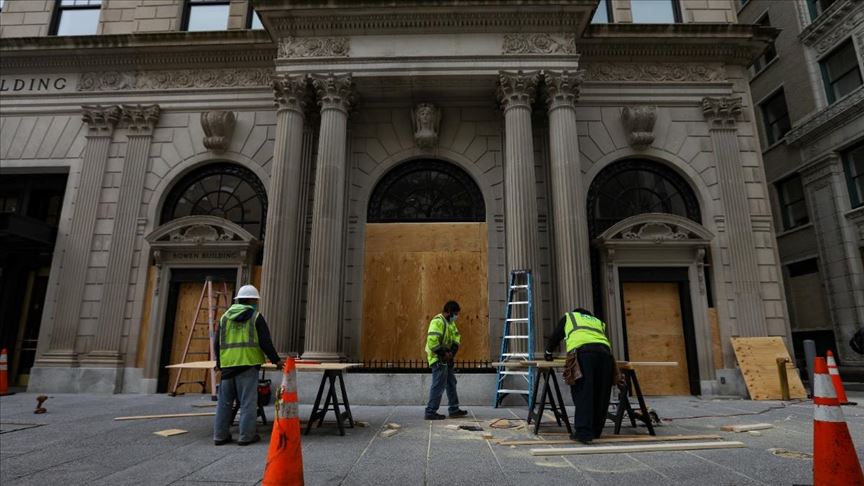 Ciudades y empresas se preparan contra posible violencia postelectoral en Estados Unidos