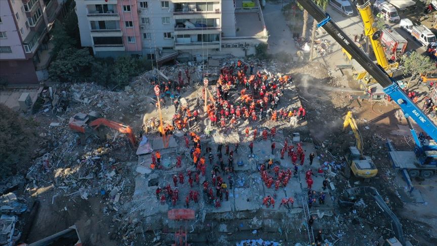 Rıza Bey Apartmanı'nın yıkılmasının güvenlik kamerası kaydı ortaya çıktı