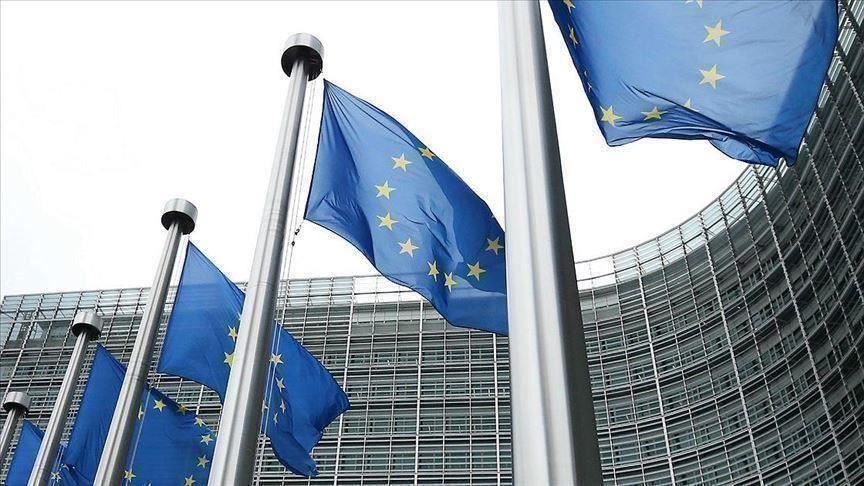 Covid-19 : la Commission européenne prévoit un taux de croissance de -7,4% en 2020