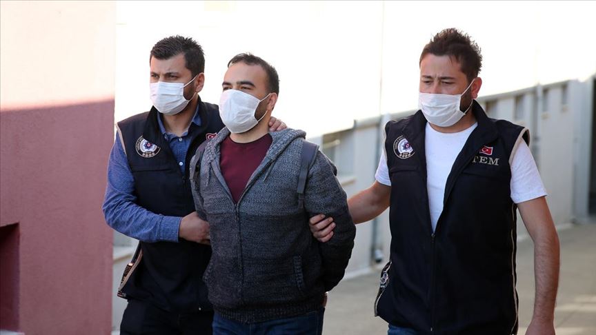 Terör örgütü elebaşı Duran Kalkan'ın telsiz ve medya işlerini yapan terörist Adana'da yakalandı