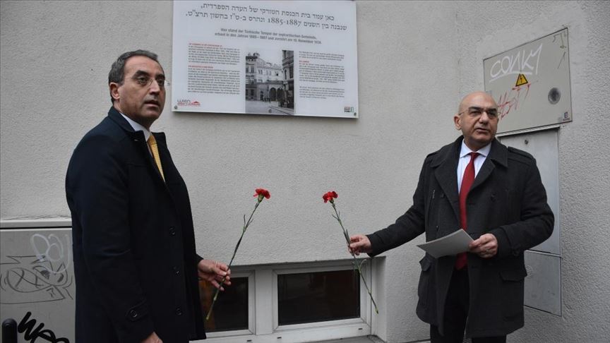 Avusturya’da Nazi döneminde yakılan 'Türk mabedi' için anma