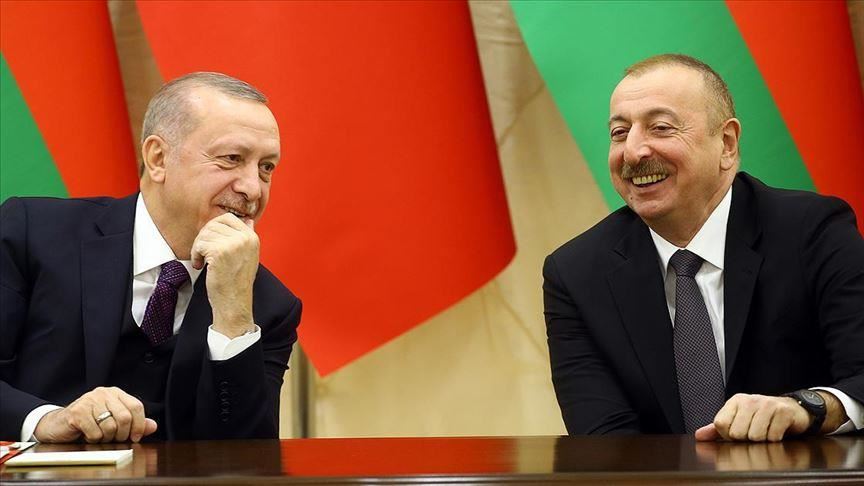 Serokomar Erdogan Serokomarê Azerbeycanê Aliyev pîroz kir