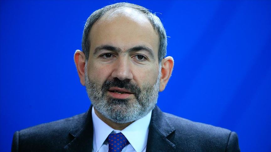 Ermenistan Başbakanı Paşinyan, ordunun zayıflaması üzerine anlaşmayı imzaladığını açıkladı