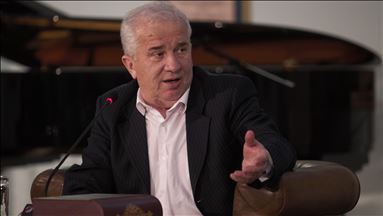 Džemaludin Latić na susretu "Večer sa bošnjačkim pjesnicima" u Sarajevu: Svaku kasidu pišem da bude najljepša