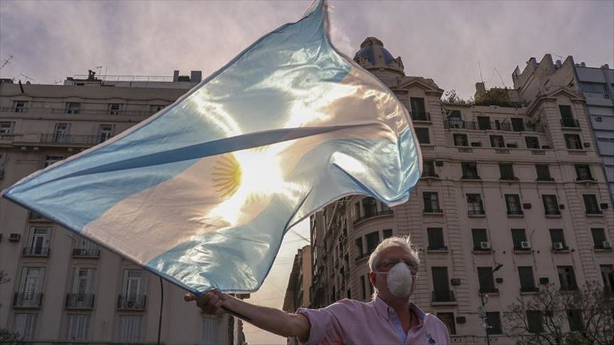 Argentina pedirá al FMI aumentar el plazo para pagar crédito