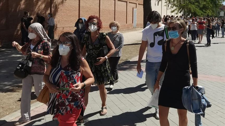 España: Pruebas PCR serán obligatorias para los viajeros procedentes de países de riesgo por coronavirus