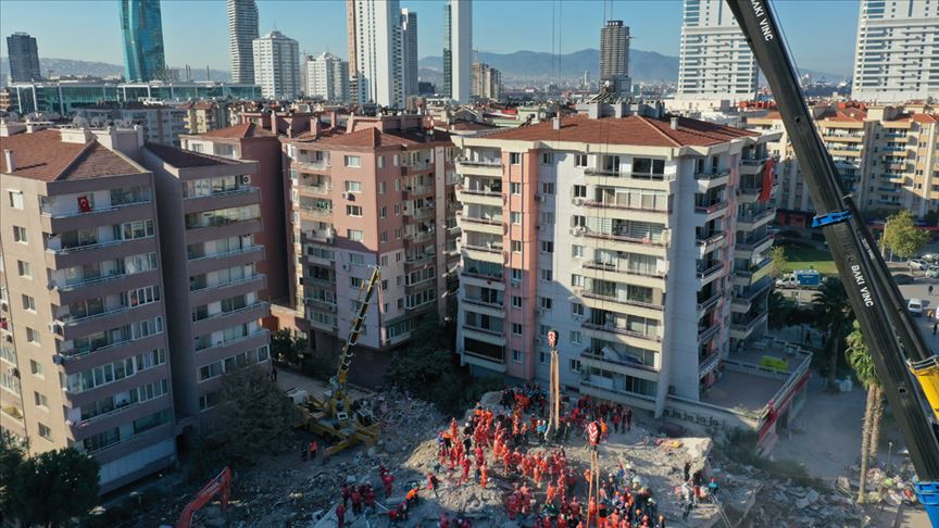 İzmir'deki depremde can kaybı 116'ya yükseldi