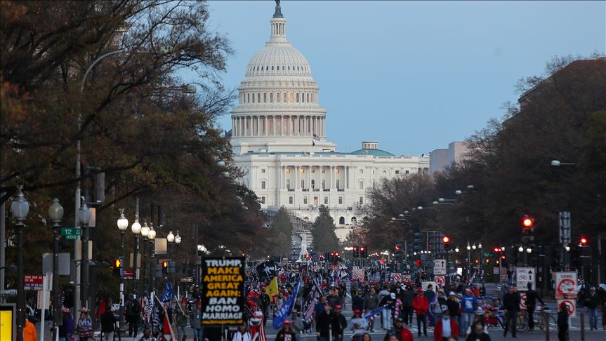 Thousands gather in US capital to support Trump 