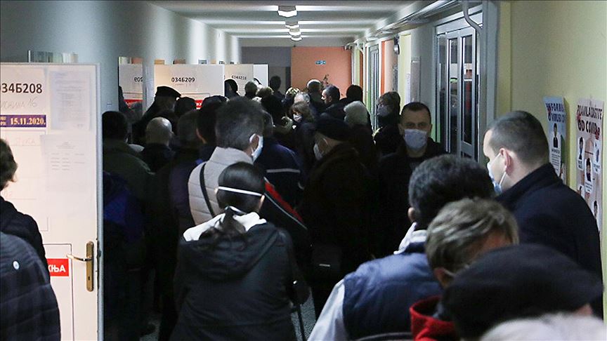 Lokalni izbori u BiH: Gužve u Banjaluci, ne poštuju se mjere