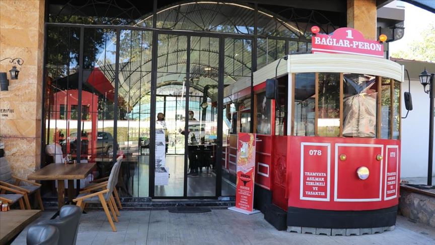 Safranbolu'daki restoran sıra dışı dekoruyla dikkati çekiyor