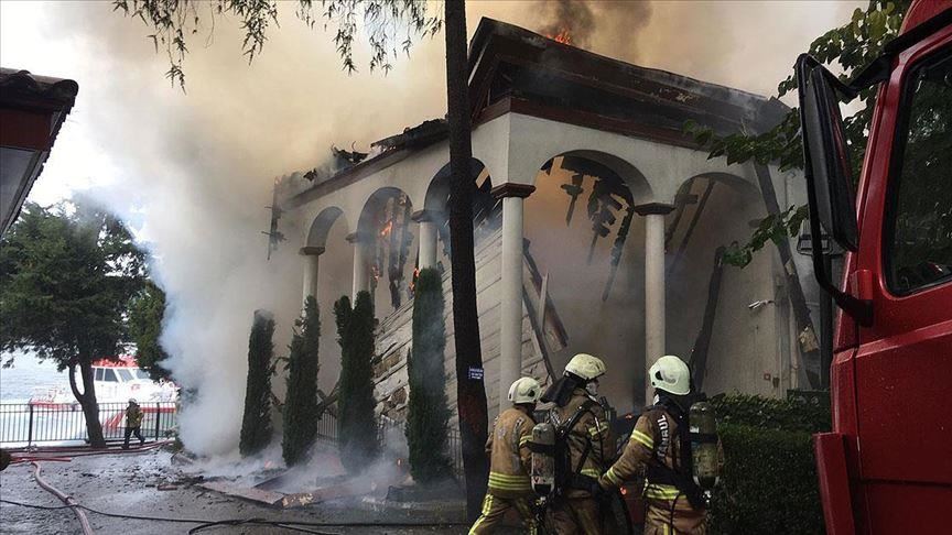 Fire in Istanbul’s Vanikoy Mosque extinguished