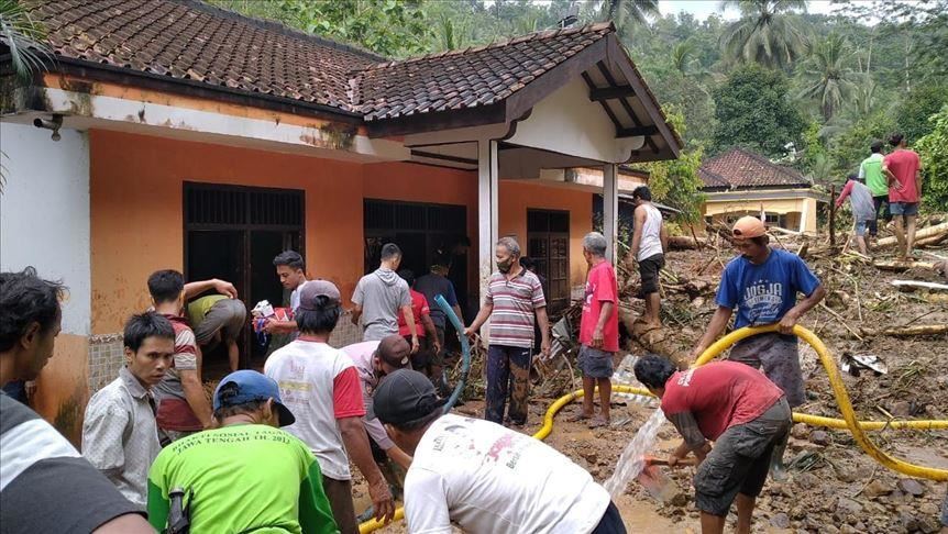Glissement de terrain en Indonésie : au moins 5 morts