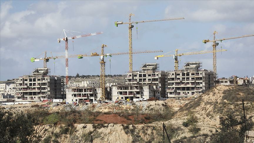 Yahudi yerleşimciler Batı Şeria'da işgal ve baskınlarla yeni yerleşim alanları oluşturmaya çalışıyor