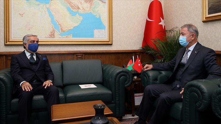 Bakan Akar Afganistan Milli Uzlaşı Yüksek Konseyi Başkanı Abdullah ile görüştü
