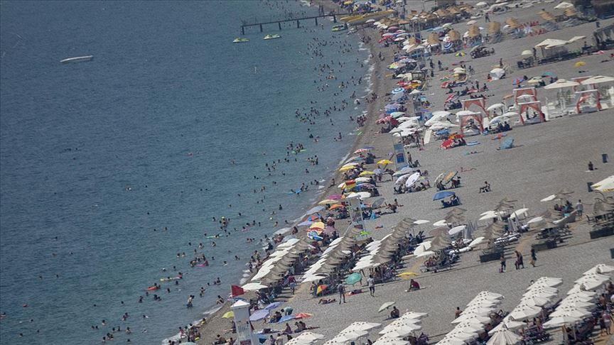 Tourists in Antalya see Turkey as safe haven amid virus