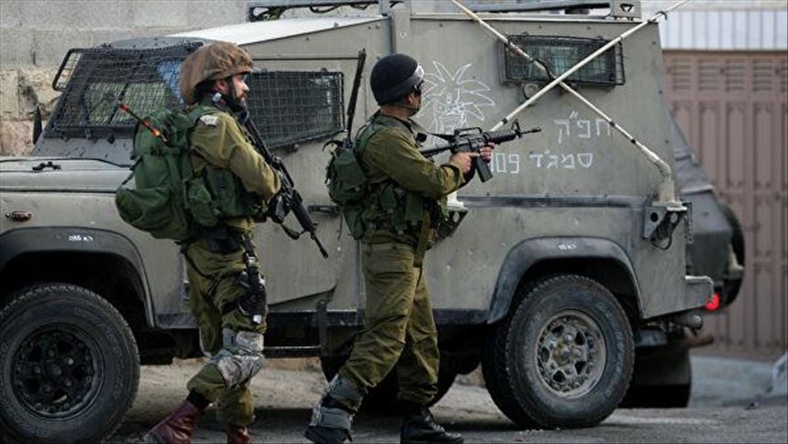 Израильские военные ранили палестинца на Западном берегу Иордана