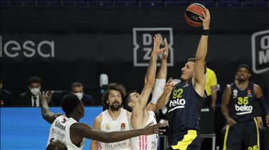 Fenerbahçe Beko, Real Madrid'e yenildi